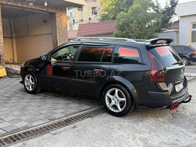 Renault Megane-6