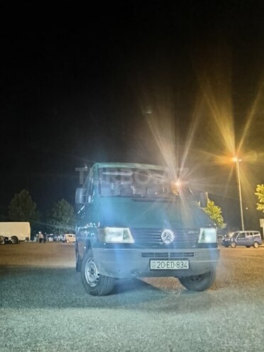 Mercedes Sprinter 212-1