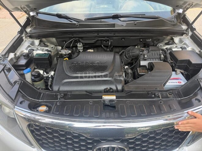 Kia Sorento-8