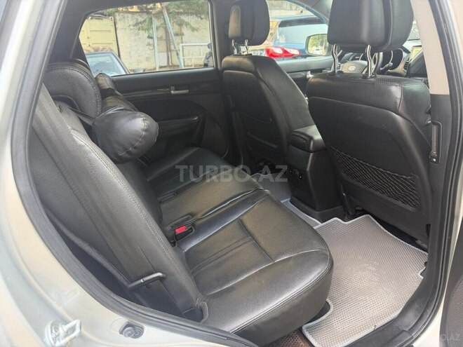 Kia Sorento-10