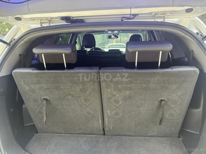 Kia Sorento-12