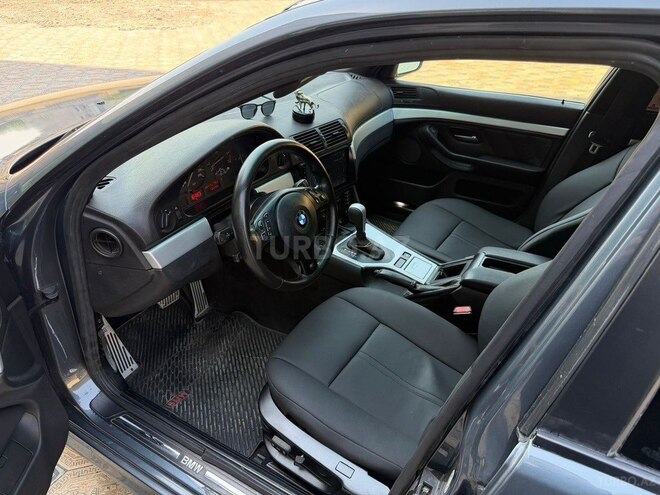 BMW 530-3