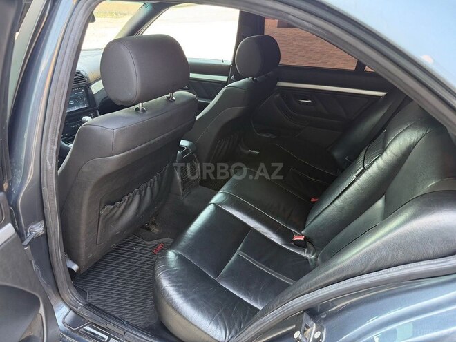 BMW 530-11