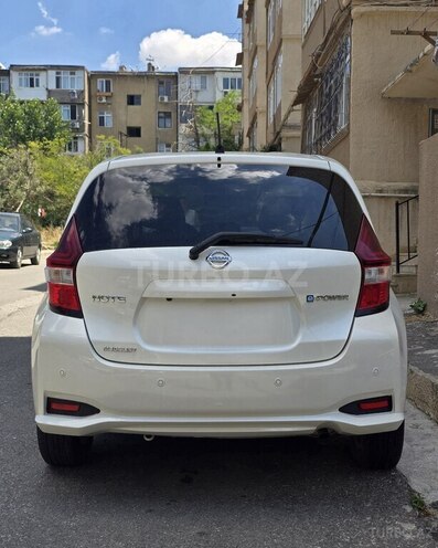 Nissan Note-2
