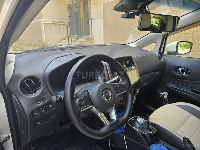 Nissan Note-6