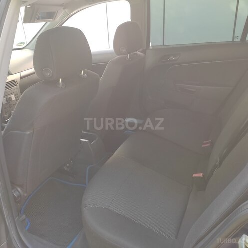 Opel Astra-12