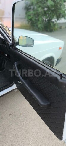 LADA (VAZ) 2107-21
