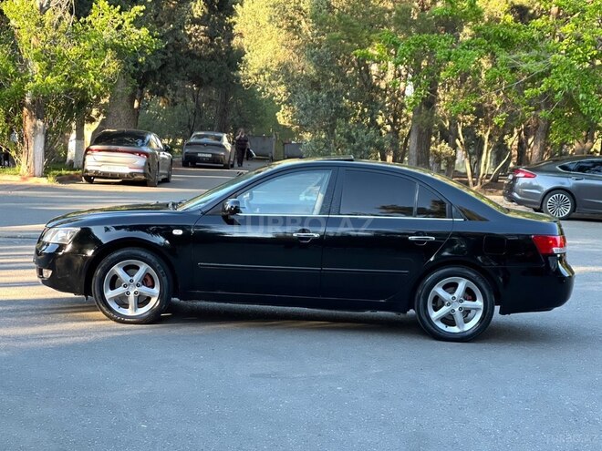 Hyundai Sonata-17