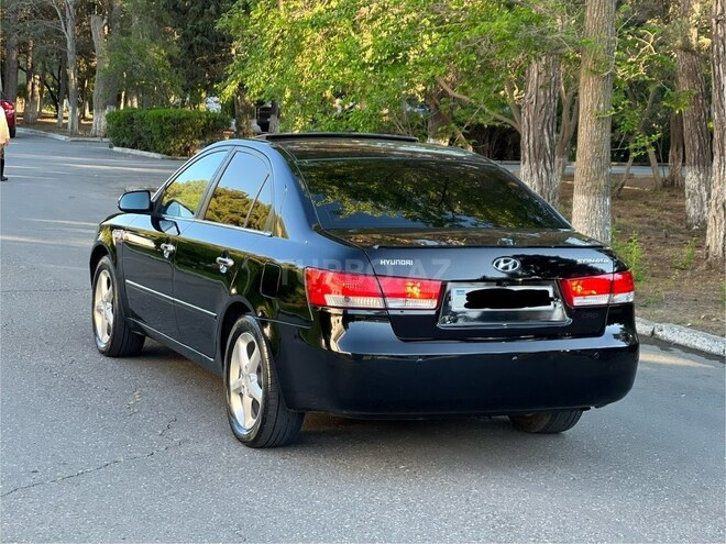 Hyundai Sonata-11