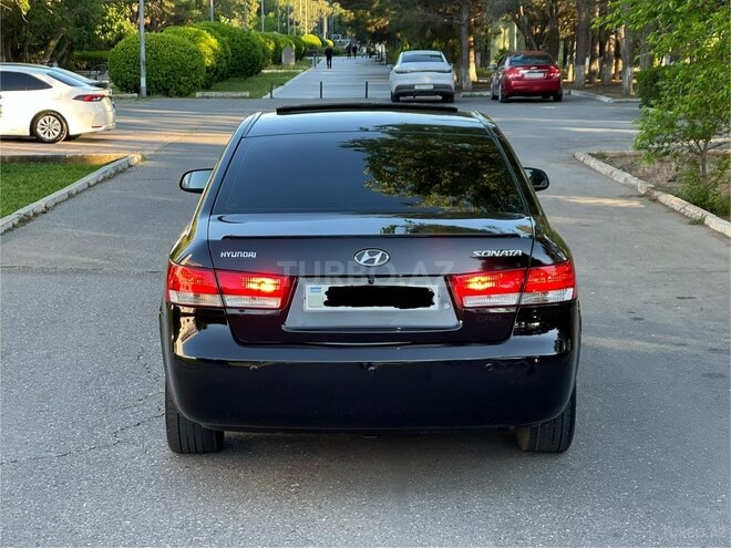 Hyundai Sonata-13