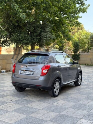 Ssang Yong Korando-12