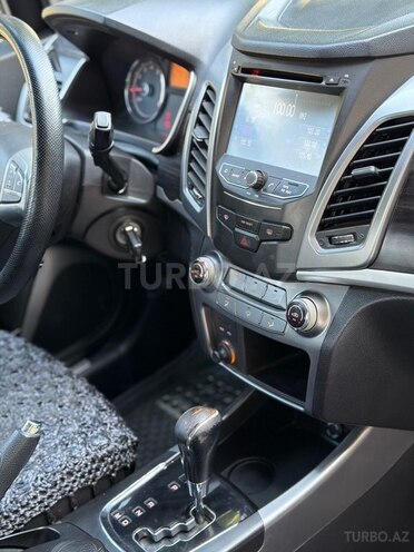 Ssang Yong Korando-6