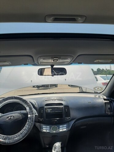 Hyundai Elantra-6