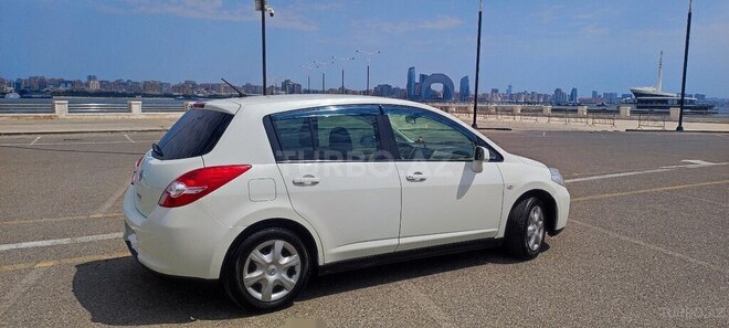 Nissan Tiida-3