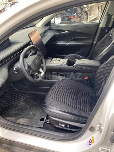 Changan Qiyuan A05-9