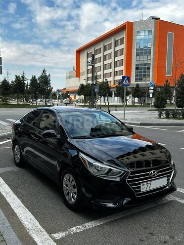 Hyundai Accent-1