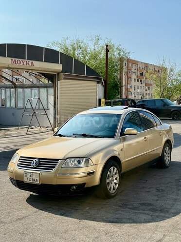 Volkswagen Passat-5