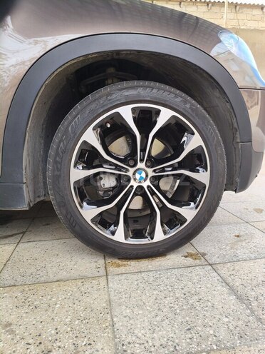 BMW X5-7