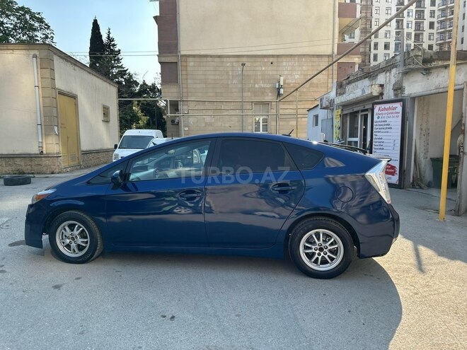 Toyota Prius-6