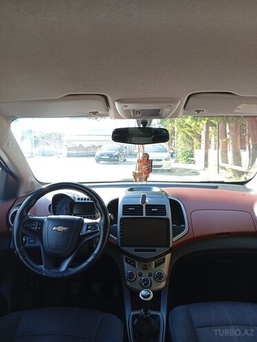 Chevrolet Aveo-11