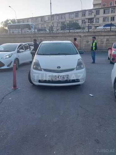 Toyota Prius-1
