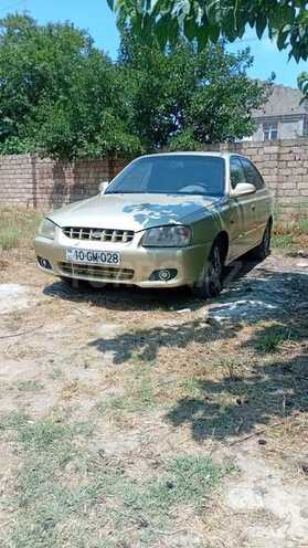 Hyundai Accent-1