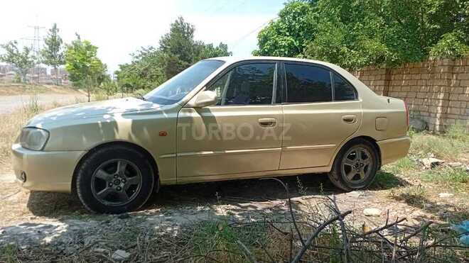 Hyundai Accent-8
