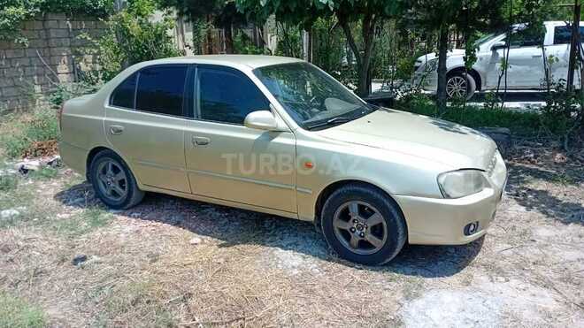 Hyundai Accent-5