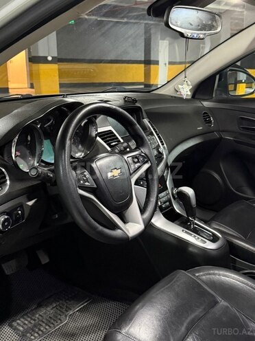 Chevrolet Cruze-8