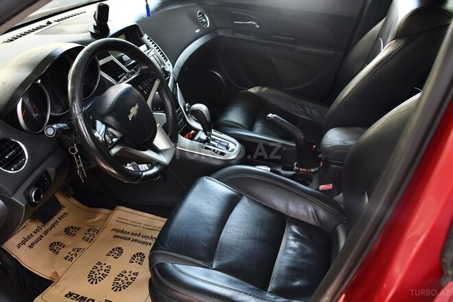 Chevrolet Cruze-15
