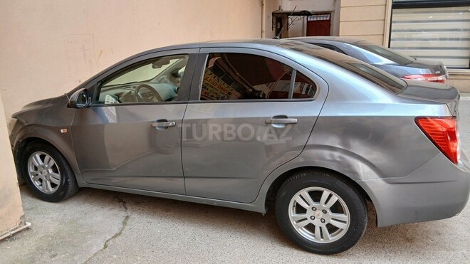 Chevrolet Aveo-4
