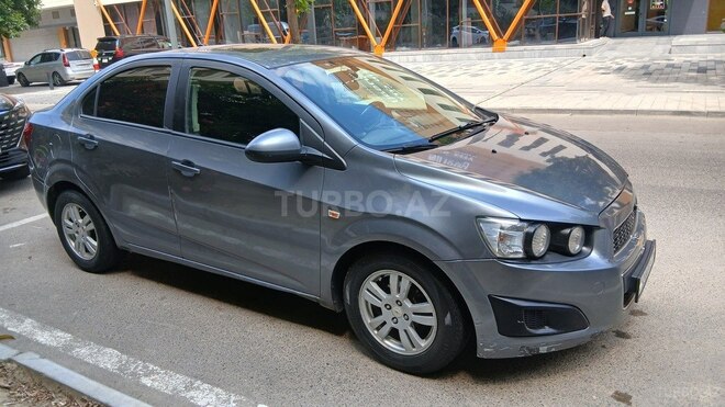 Chevrolet Aveo-6