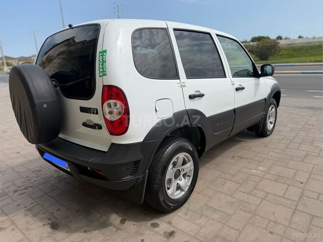 Chevrolet Niva-6
