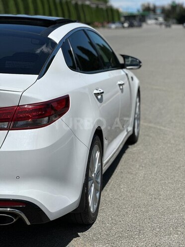 Kia Optima-5