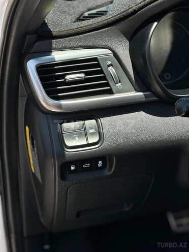 Kia Optima-11