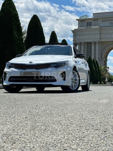 Kia Optima-4