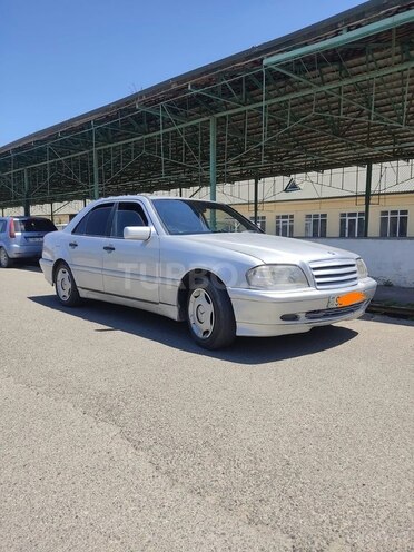 Mercedes C 220-3