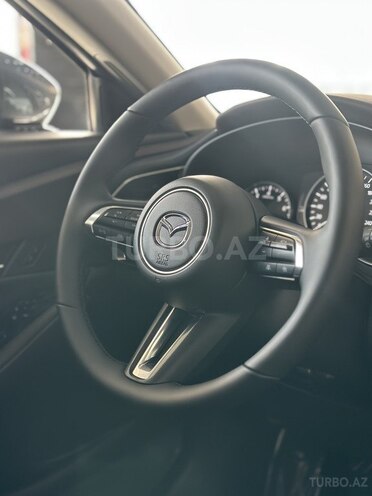 Mazda CX-30-15