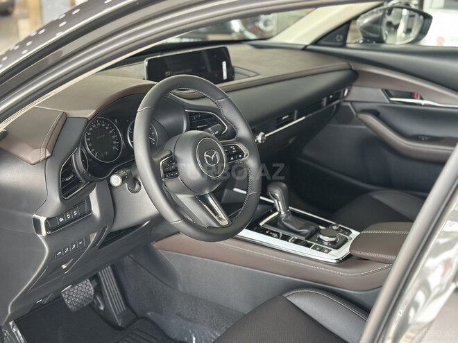 Mazda CX-30-10