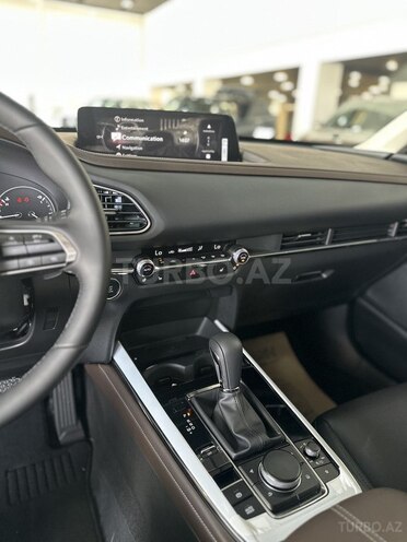 Mazda CX-30-13