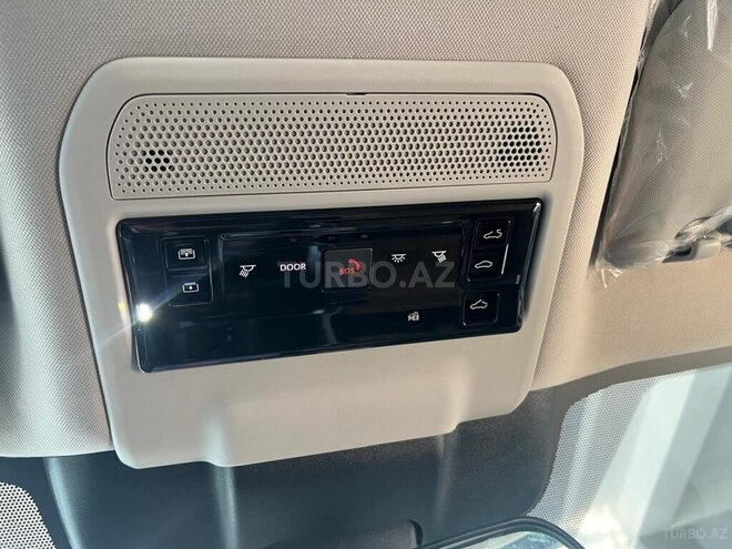 Toyota Wildlander-13