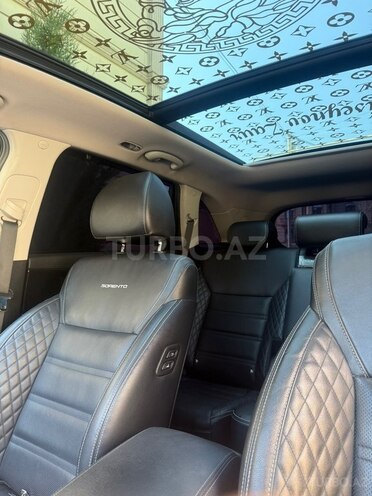 Kia Sorento-10