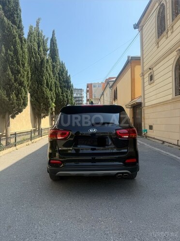 Kia Sorento-8