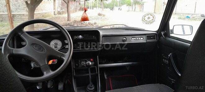 LADA (VAZ) 2107-2