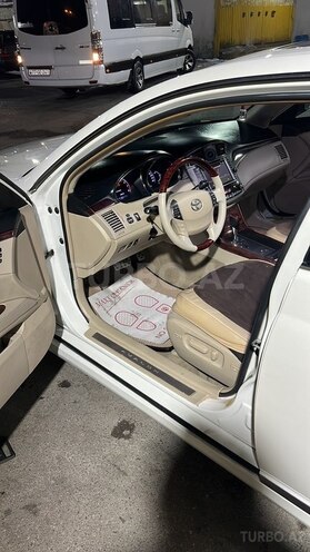Toyota Avalon-5