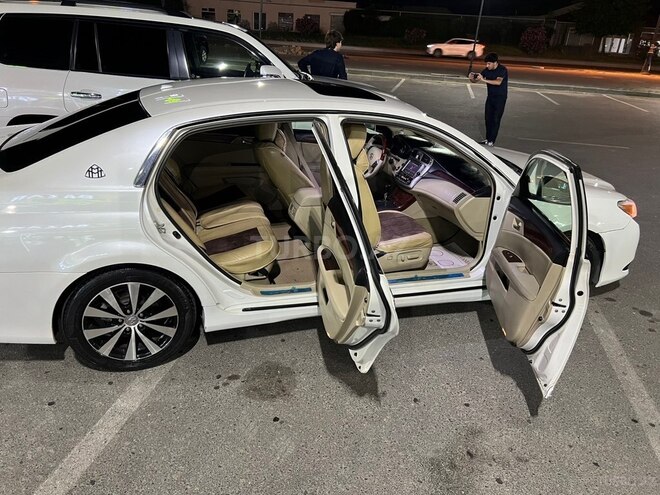 Toyota Avalon-8
