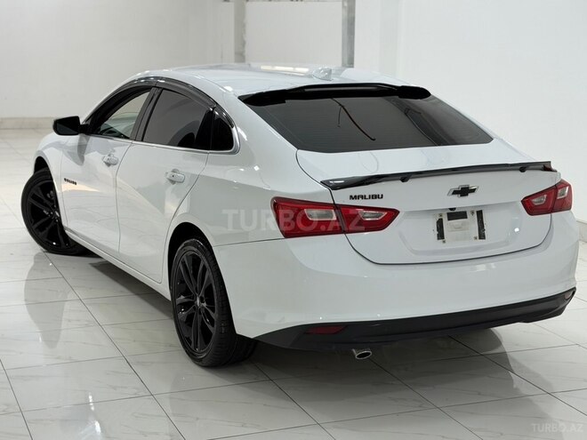Chevrolet Malibu-9