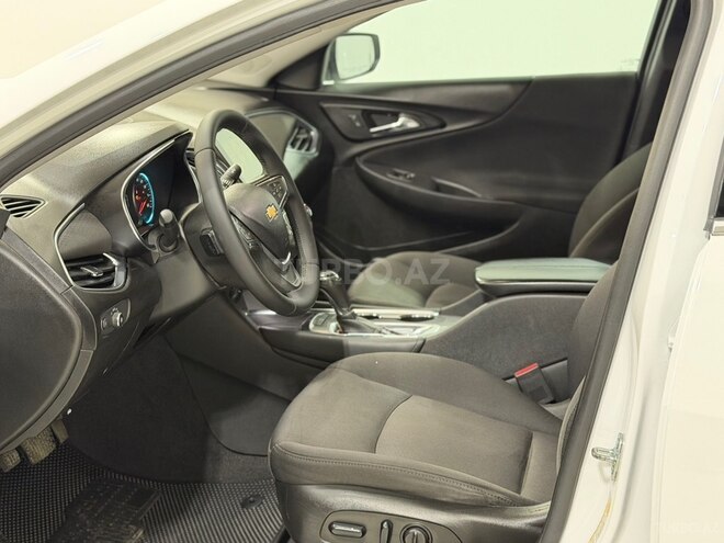 Chevrolet Malibu-17