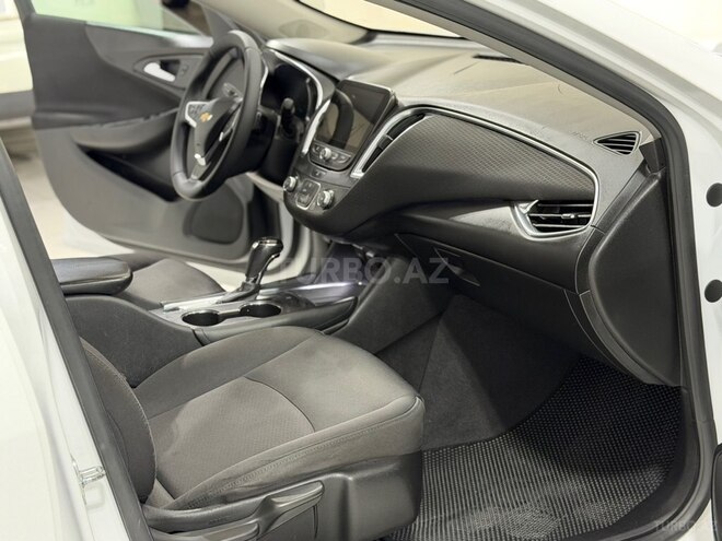 Chevrolet Malibu-18