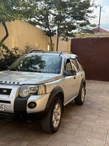 Land Rover Freelander-4